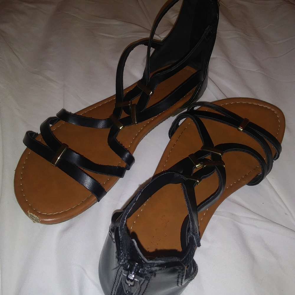 Girls black and brown sandals